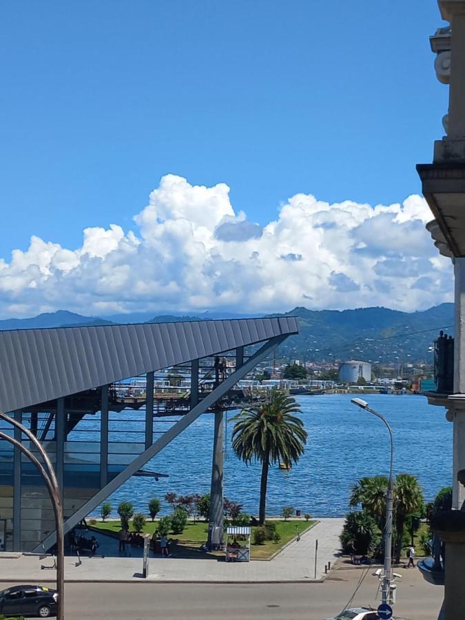 Apartment 2 Minutes From The Sea Batumi Luaran gambar
