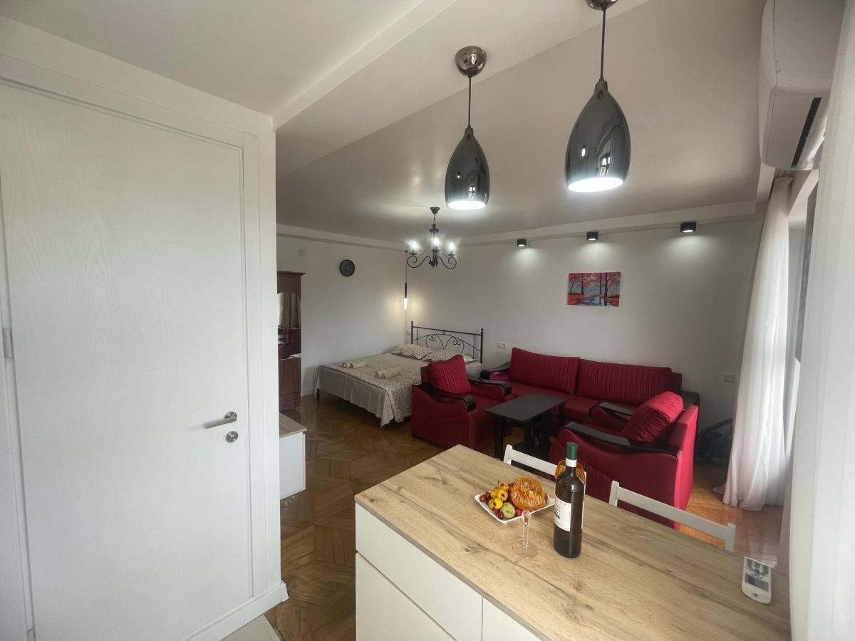 Apartment 2 Minutes From The Sea Batumi Luaran gambar