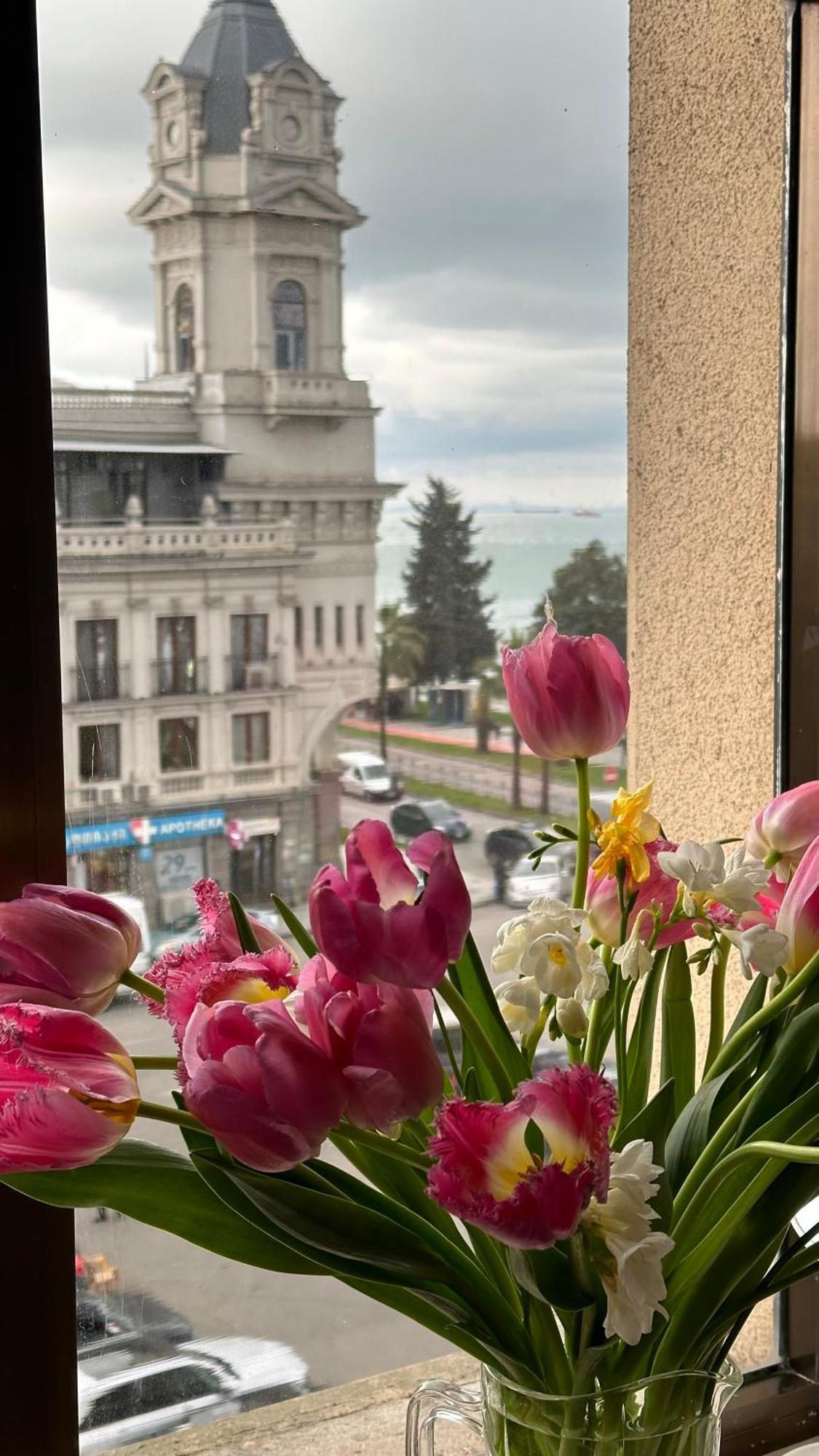 Apartment 2 Minutes From The Sea Batumi Luaran gambar